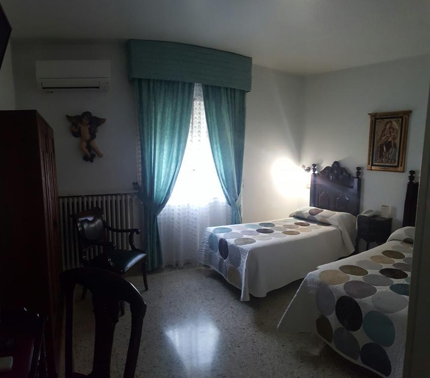 Hotel Nico Medinaceli Kültér fotó